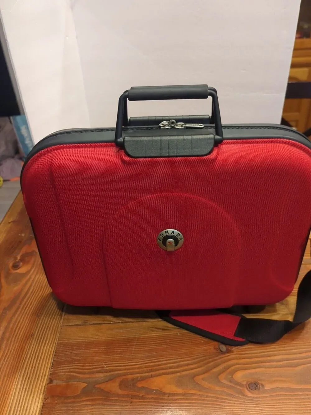 Classic Sonada Hardside Laptop Case Red And Black With Shoulder Strap